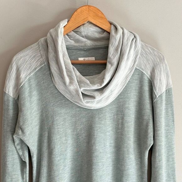 Columbia Cowl Neck Athletic Top Pullover Womens Medium Green Colorblock Hiking - Picture 4 of 8